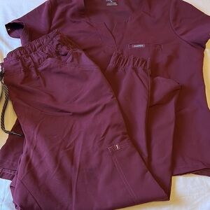 JAANU scrubs for sale (BURGUNDY)❌